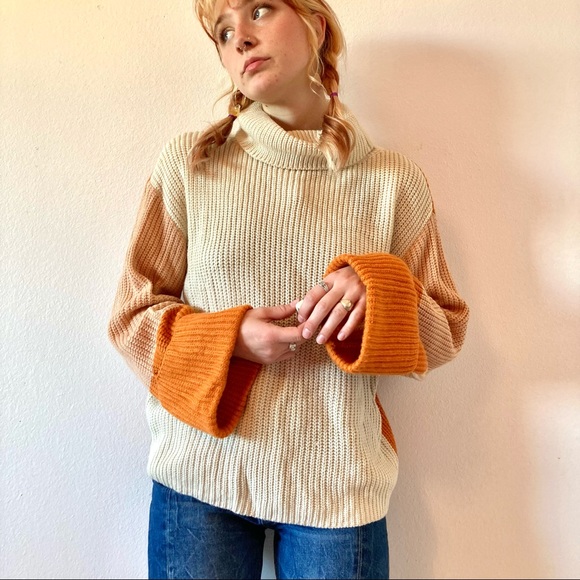 🚫SOLD🚫Chunky color block turtle neck - Picture 2 of 7